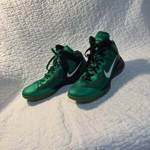 Nike Hyperquickness Green/White Shoes Size 11
